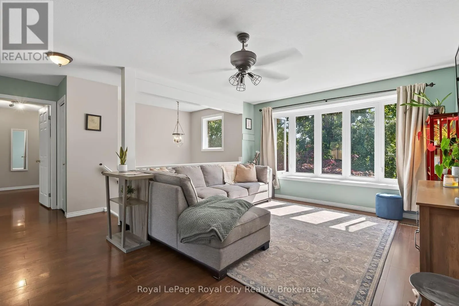 50 MCLACHLAN PLACE