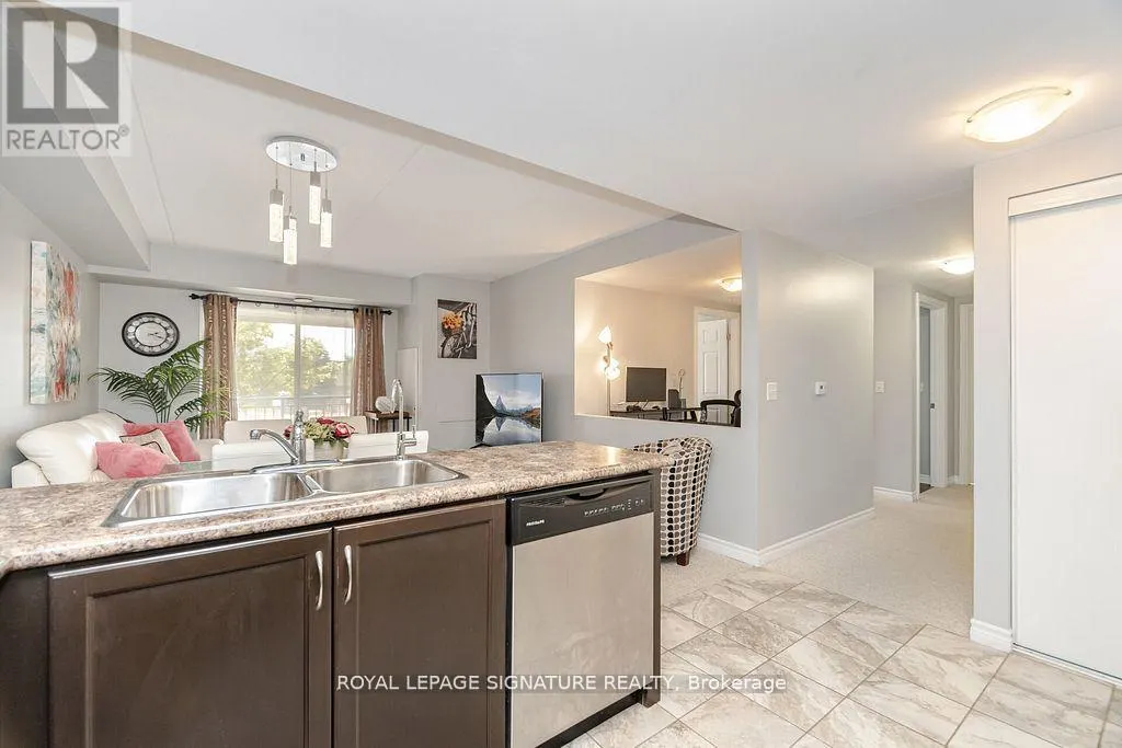 111 - 67 KINGSBURY SQUARE
