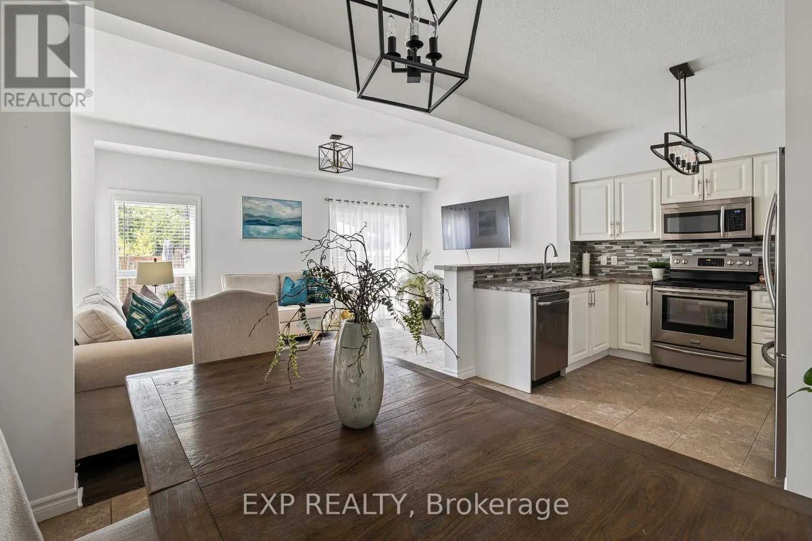 61 - 9 HAMPTON BROOK WAY