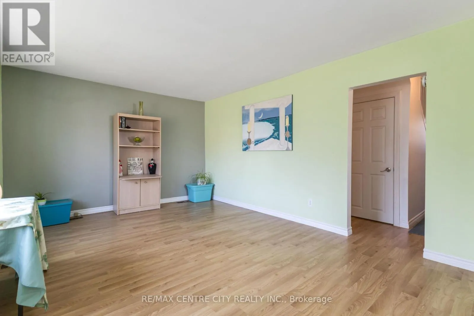 359 FLANDERS ROW