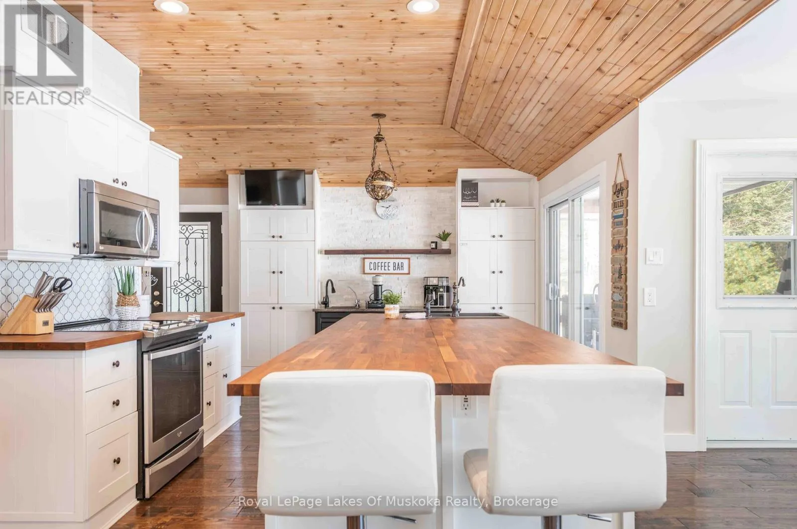 1420 LIMBERLOST ROAD