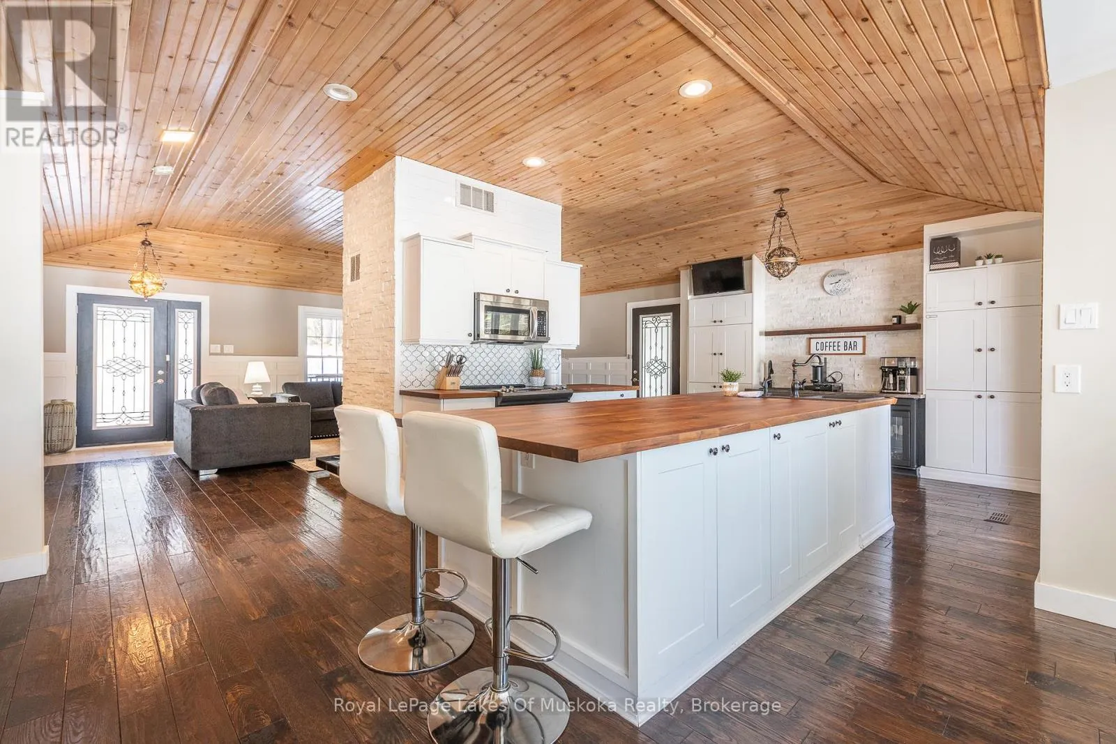 1420 LIMBERLOST ROAD