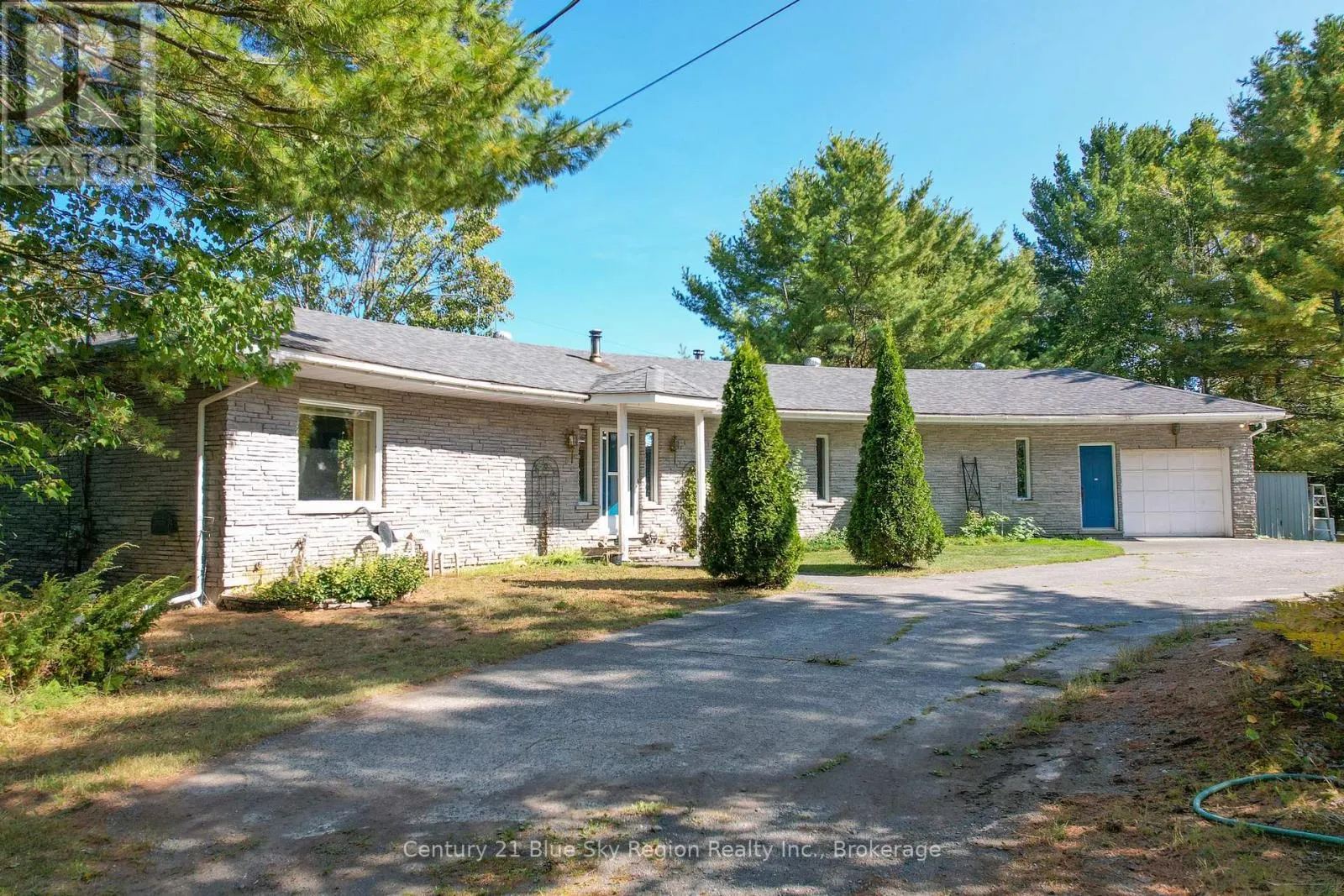 860 DEER LAKE ROAD