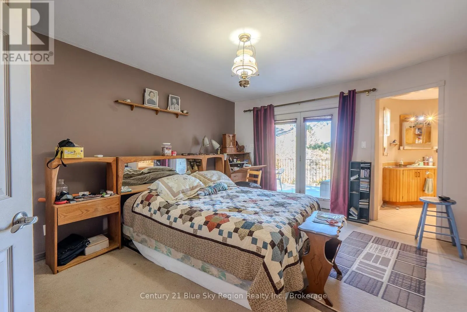 860 DEER LAKE ROAD