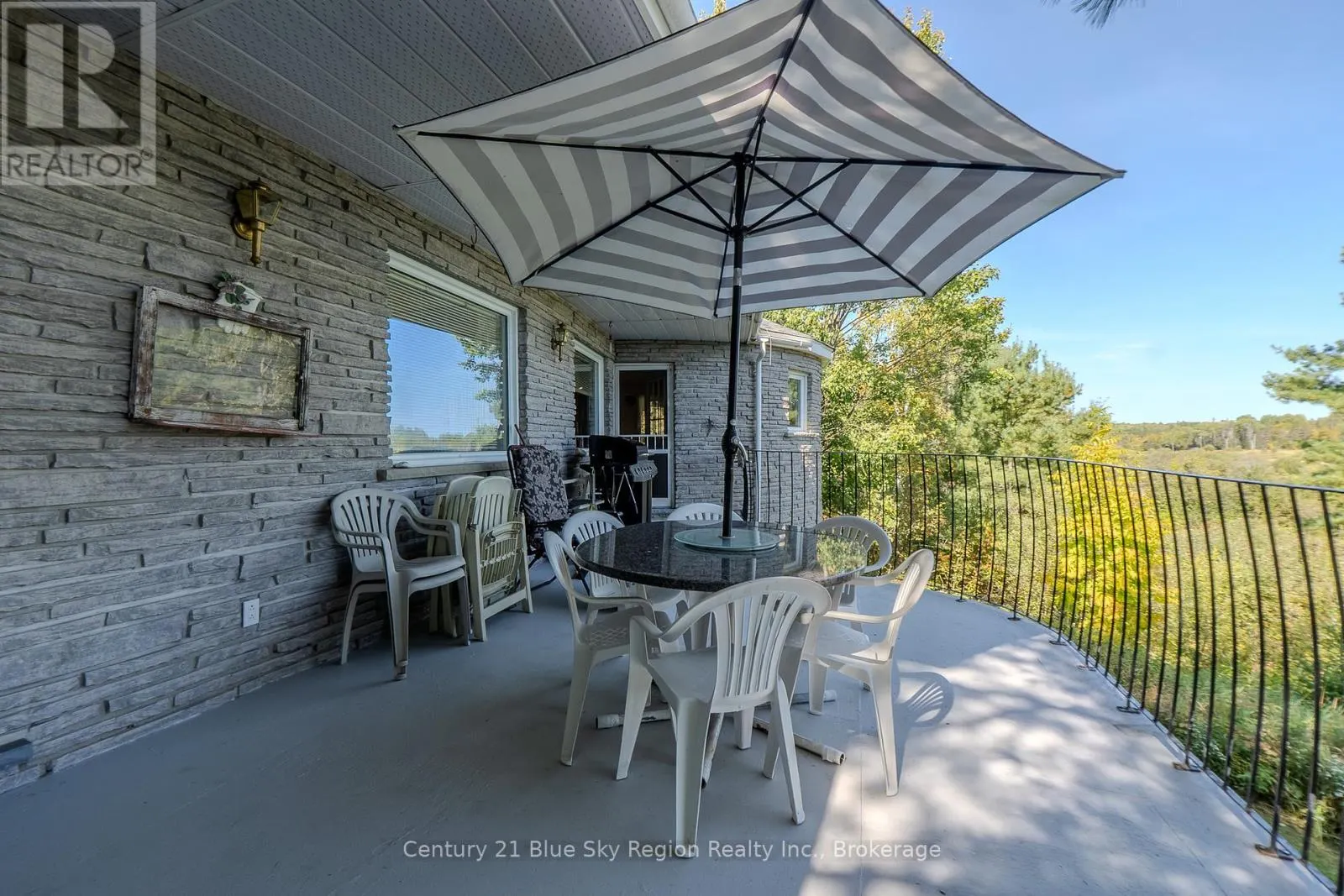 860 DEER LAKE ROAD