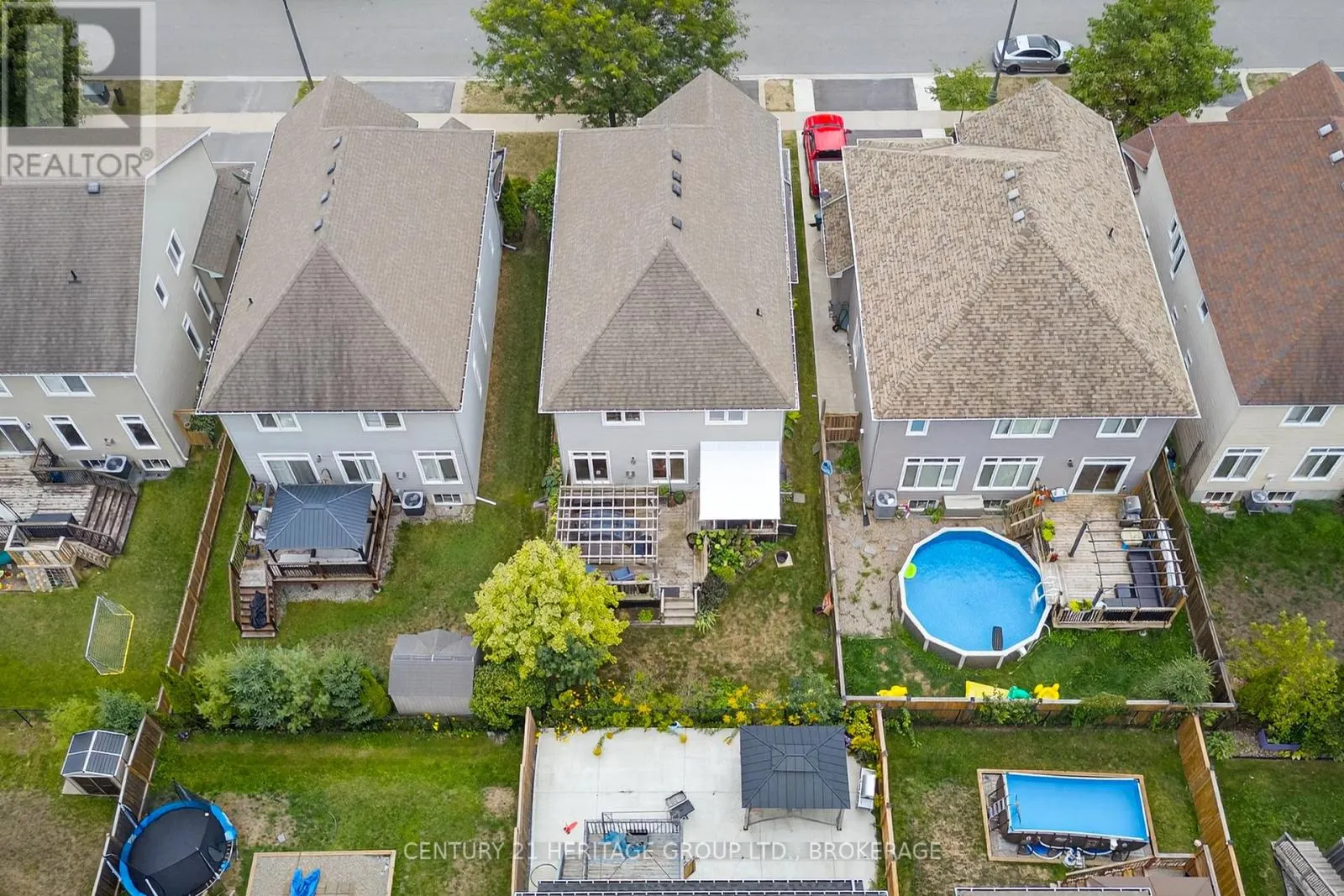 1208 IRIS DRIVE