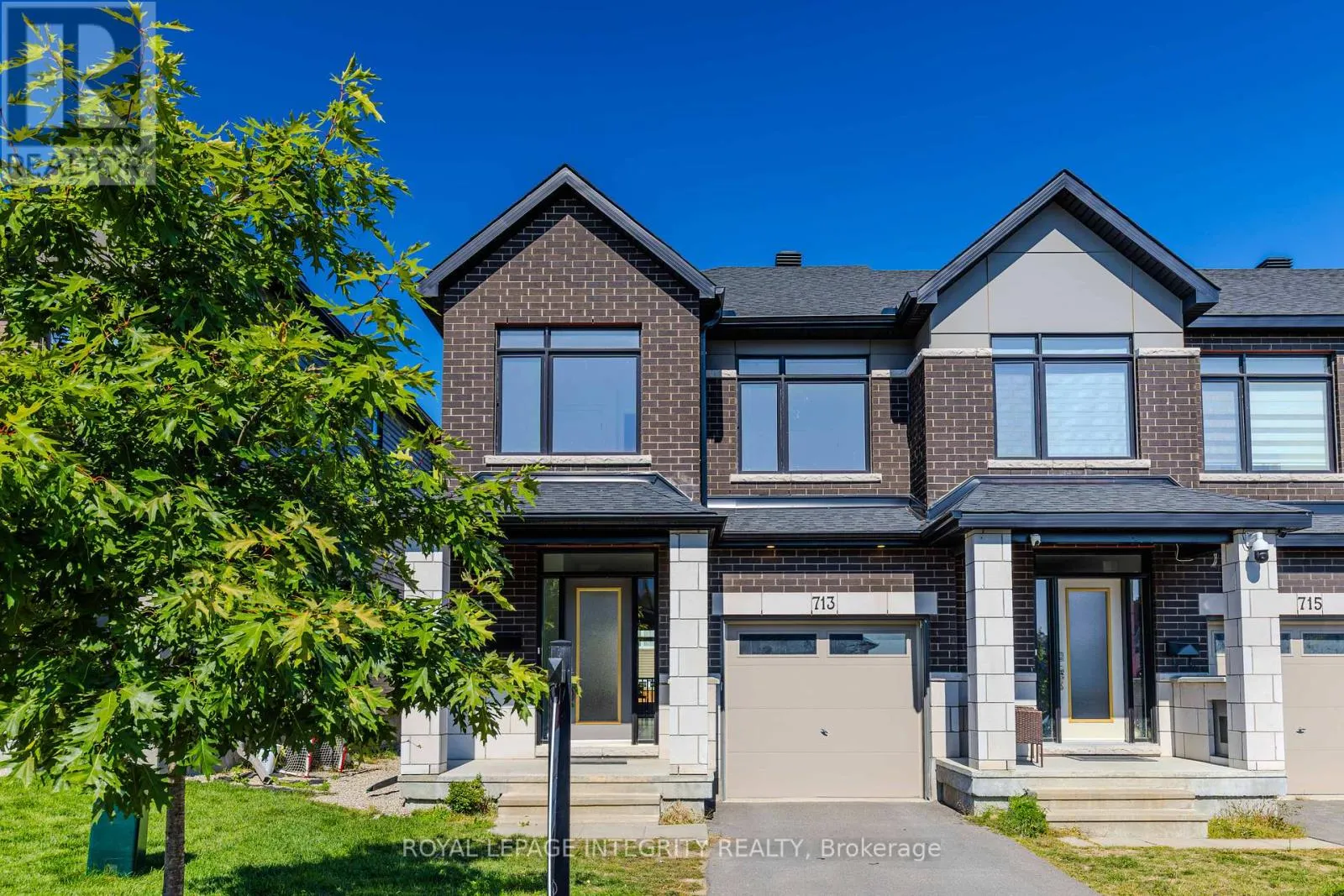 713 TEASEL WAY