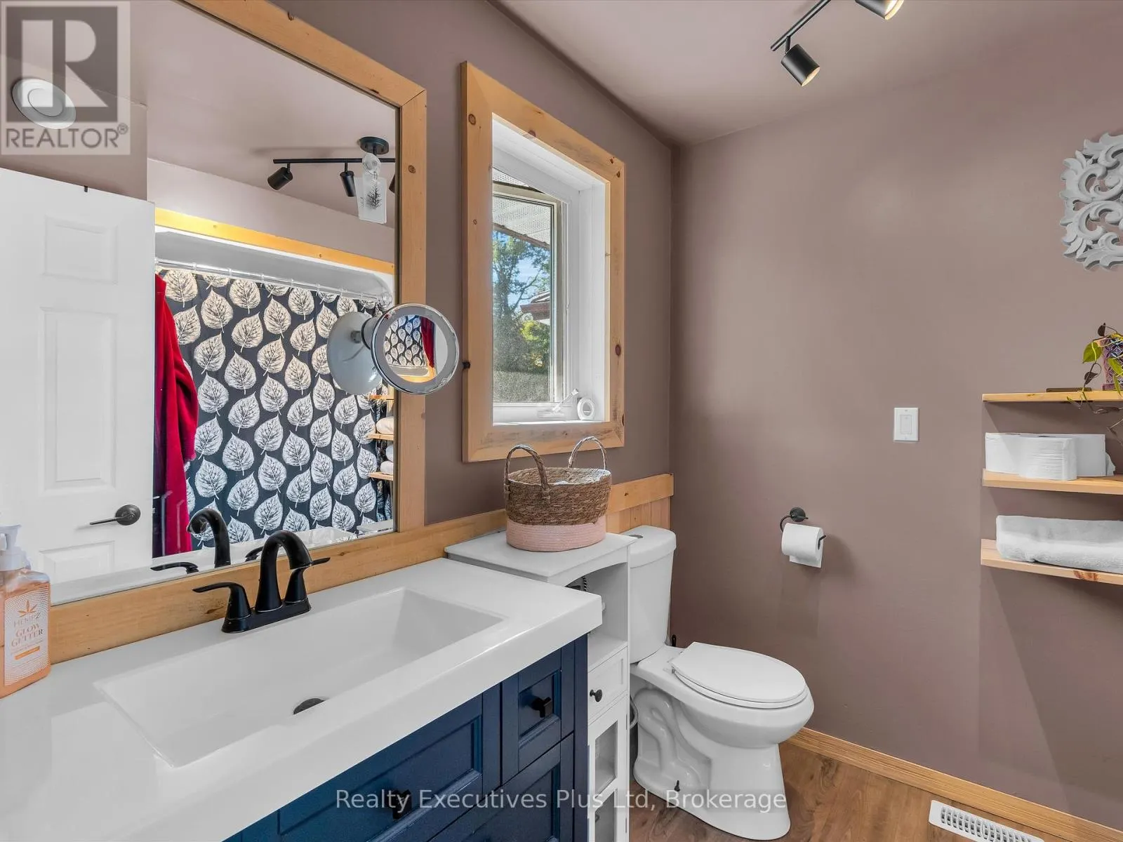 353 MCFADDEN LINE