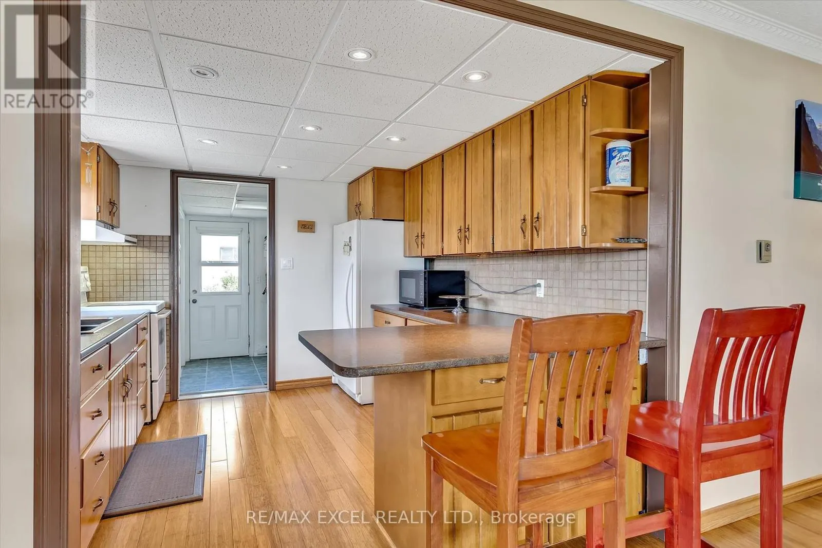 665 NORTH SHORE DRIVE E