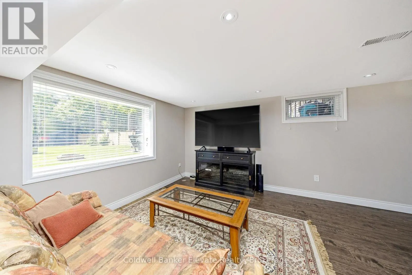 3 LORNE STREET