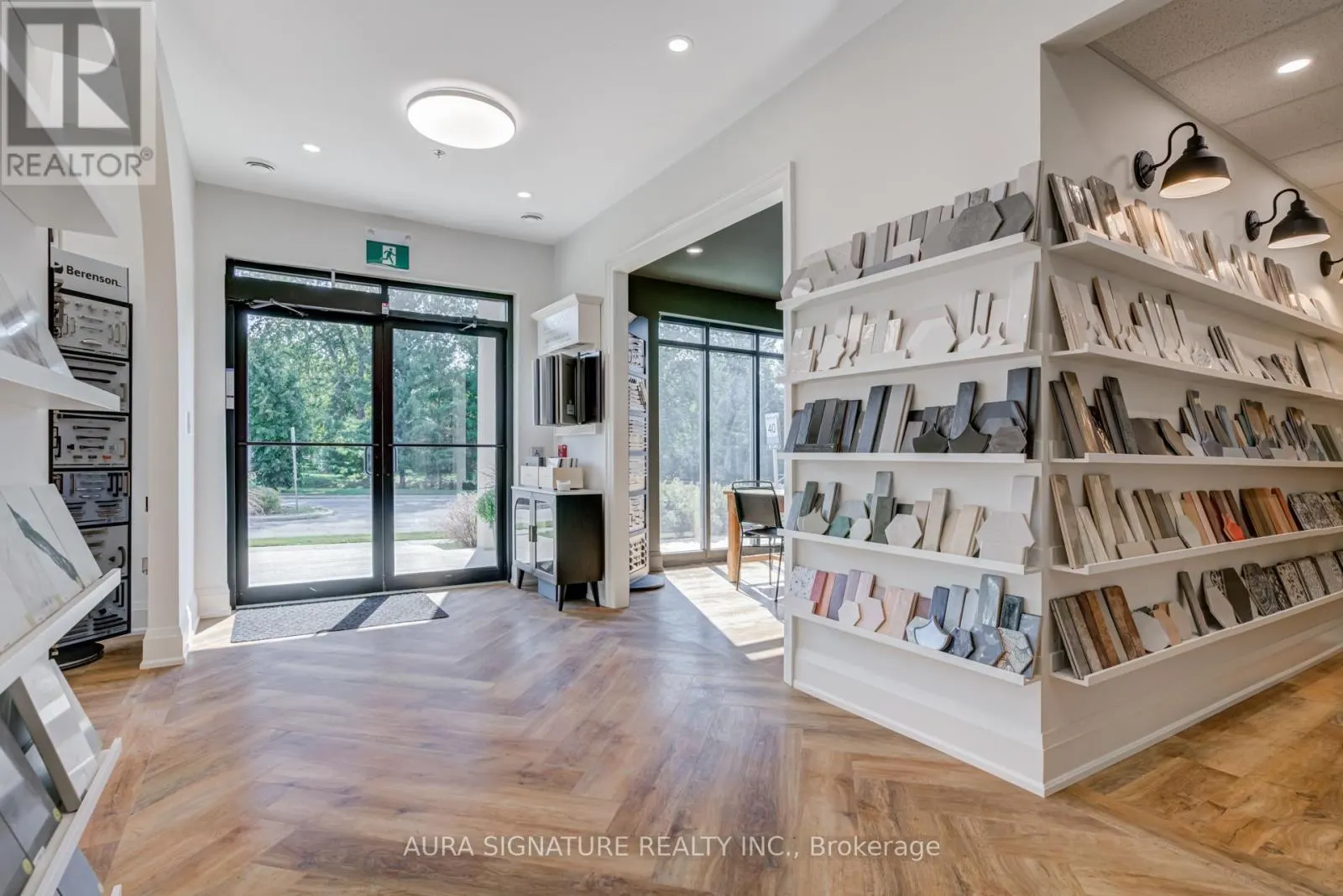4 - 2605 BINBROOK ROAD