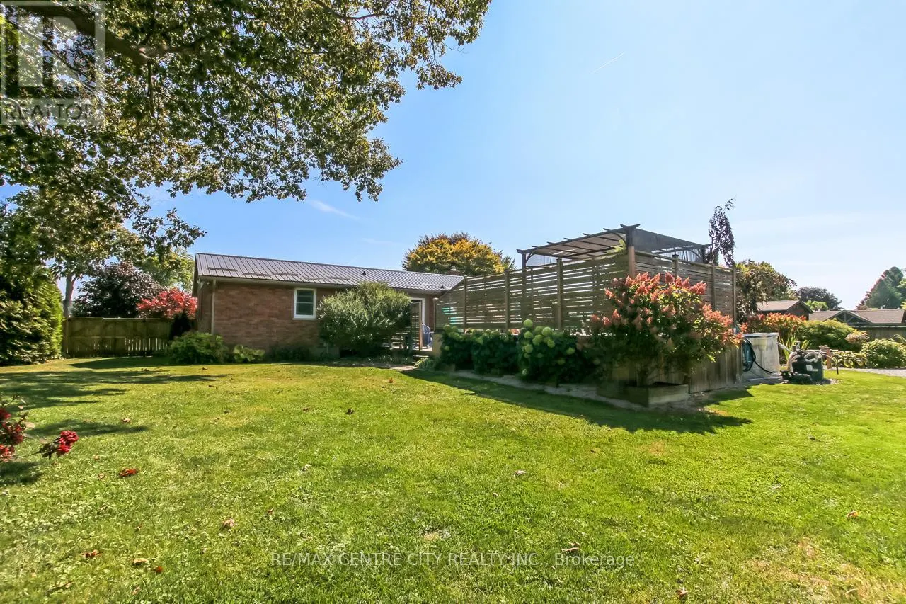 388 LARRY STREET