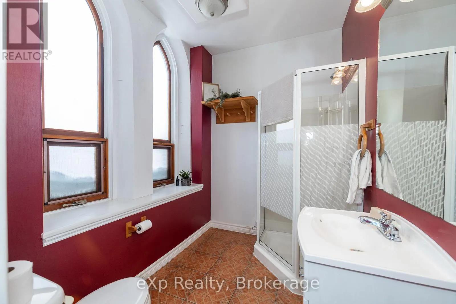 137190 GREY ROAD 12