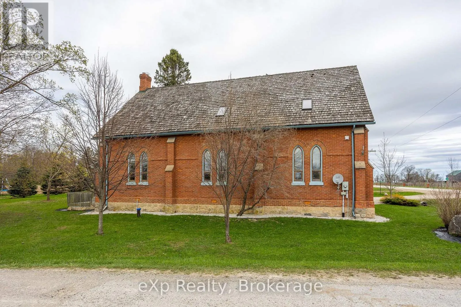 137190 GREY ROAD 12