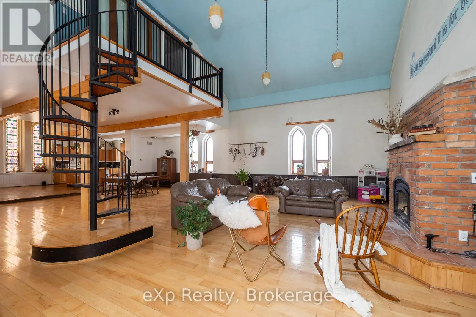 137190 GREY ROAD 12