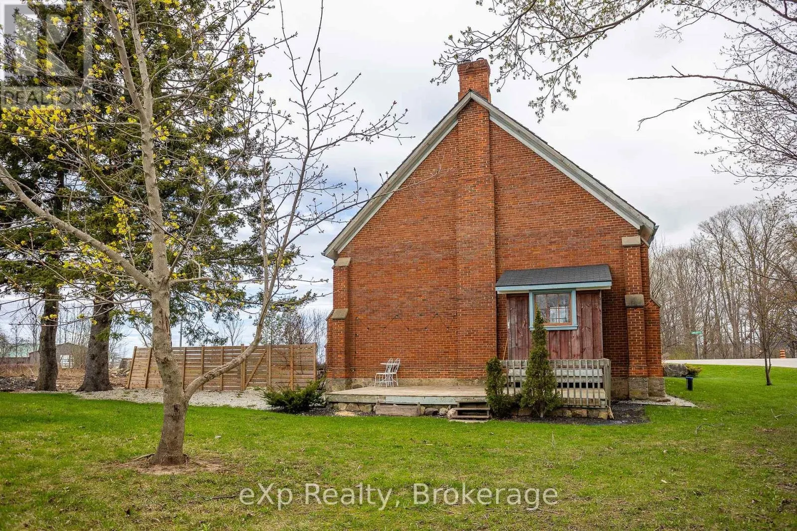 137190 GREY ROAD 12