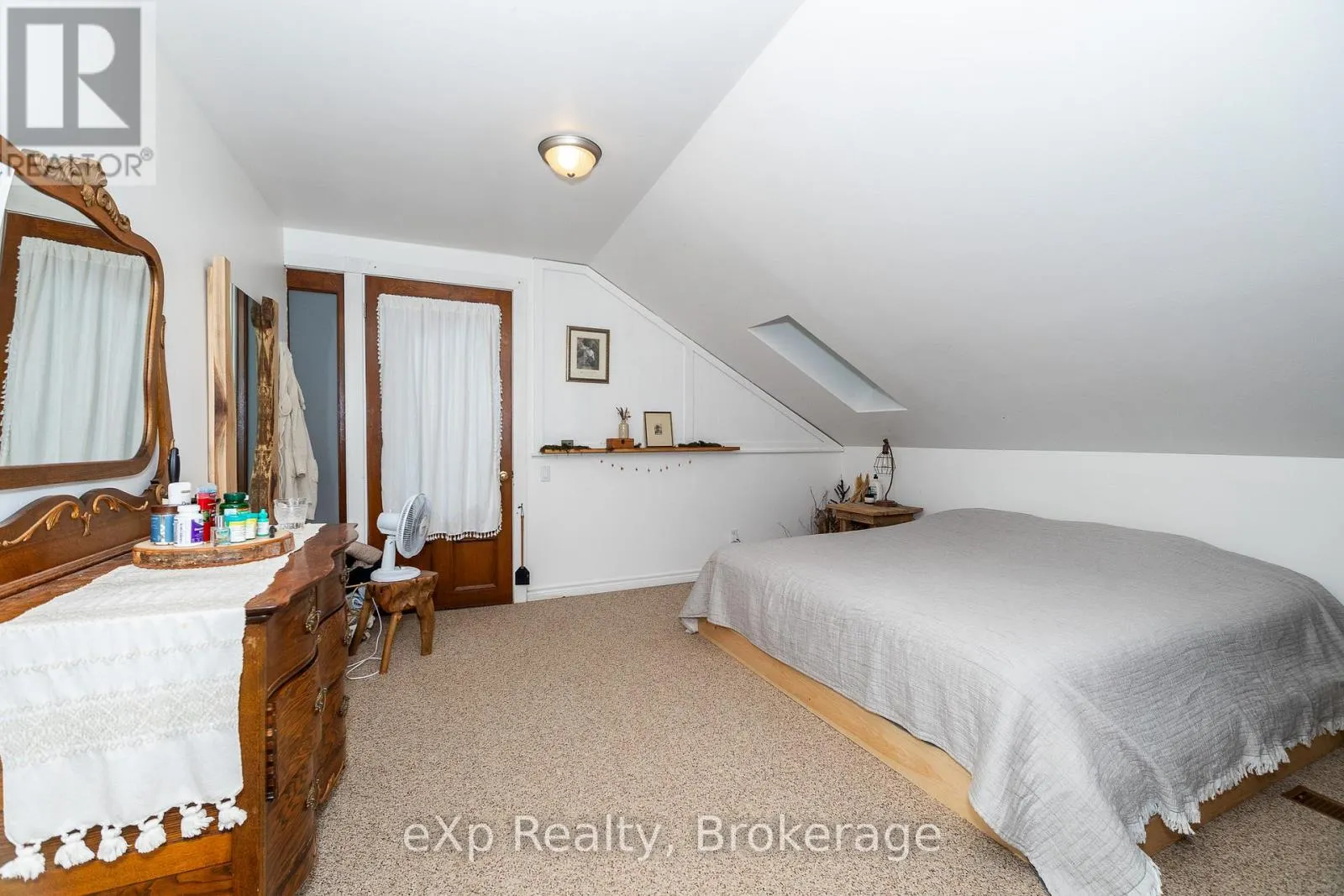 137190 GREY ROAD 12