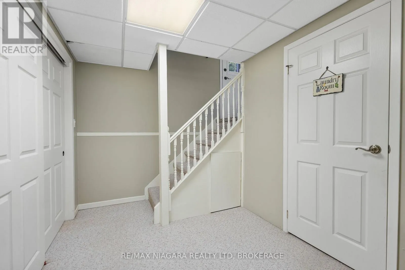 6841 DELLPARK DRIVE