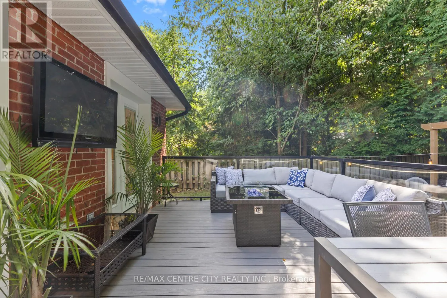 469 BELVEDERE PLACE