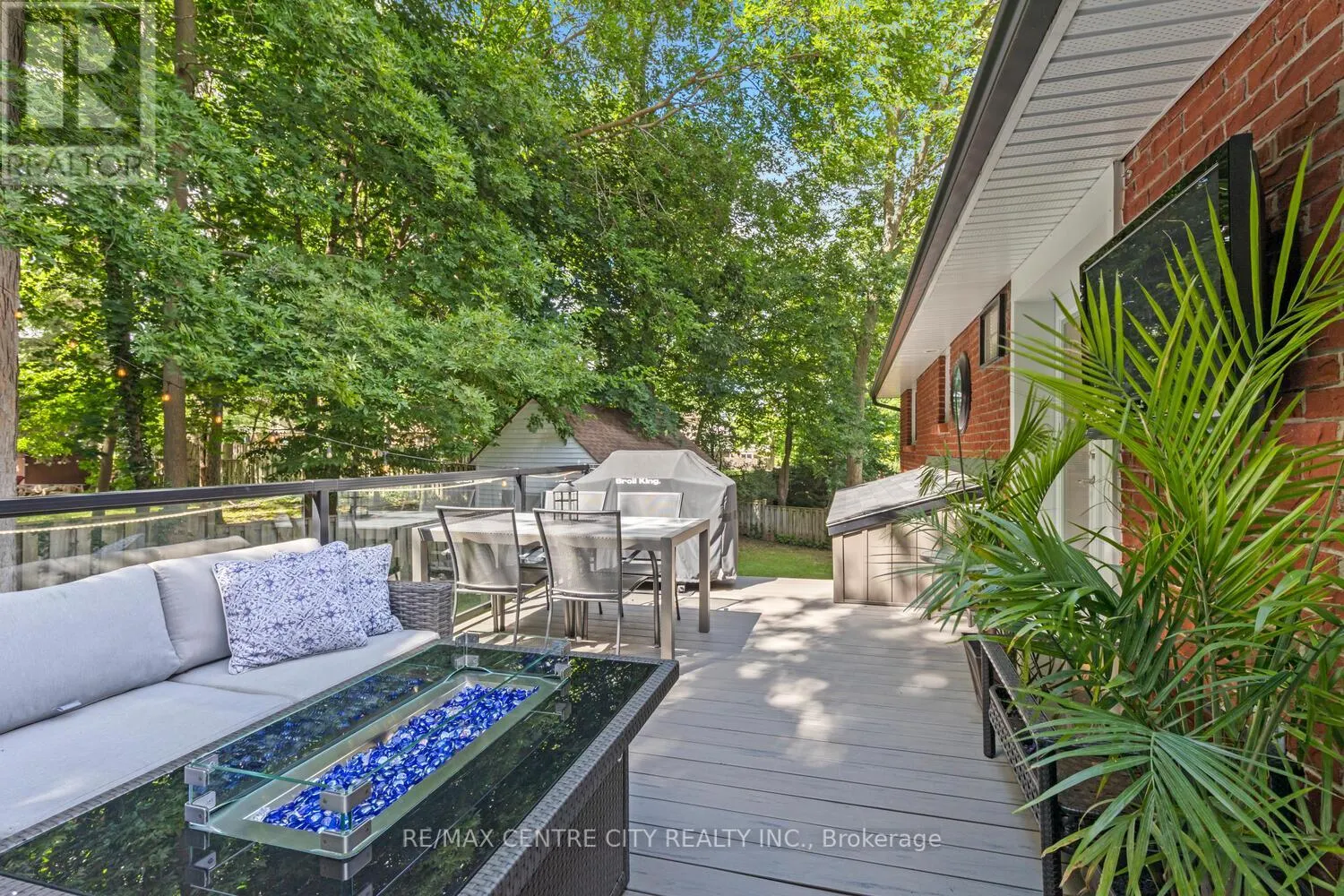 469 BELVEDERE PLACE