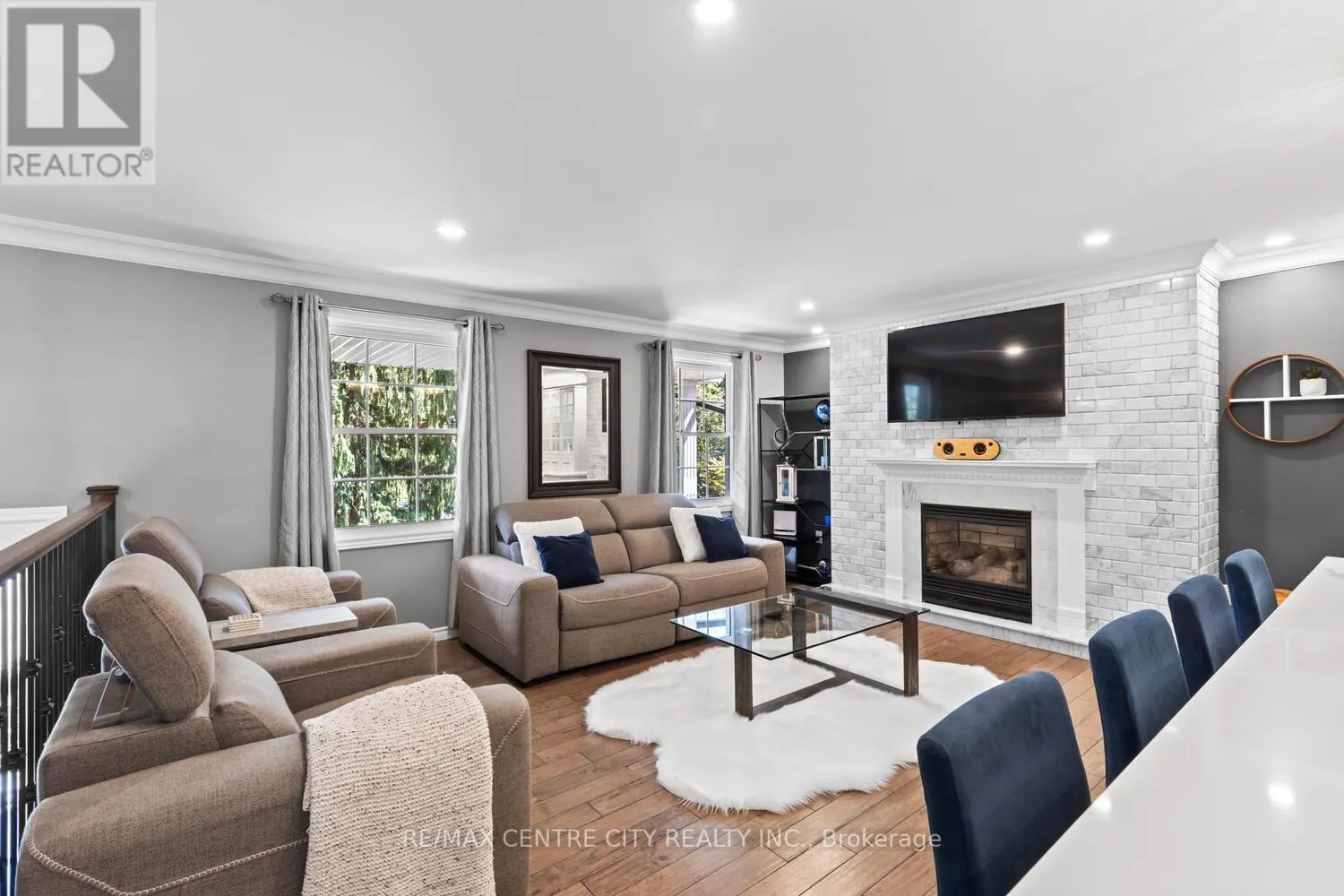469 BELVEDERE PLACE