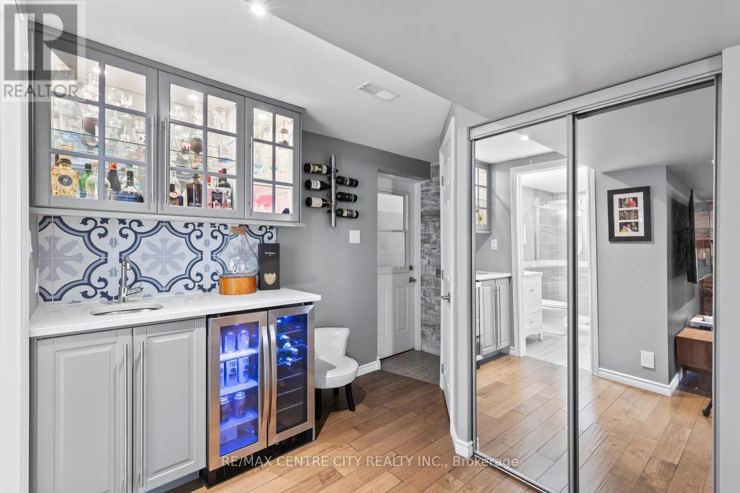 469 BELVEDERE PLACE