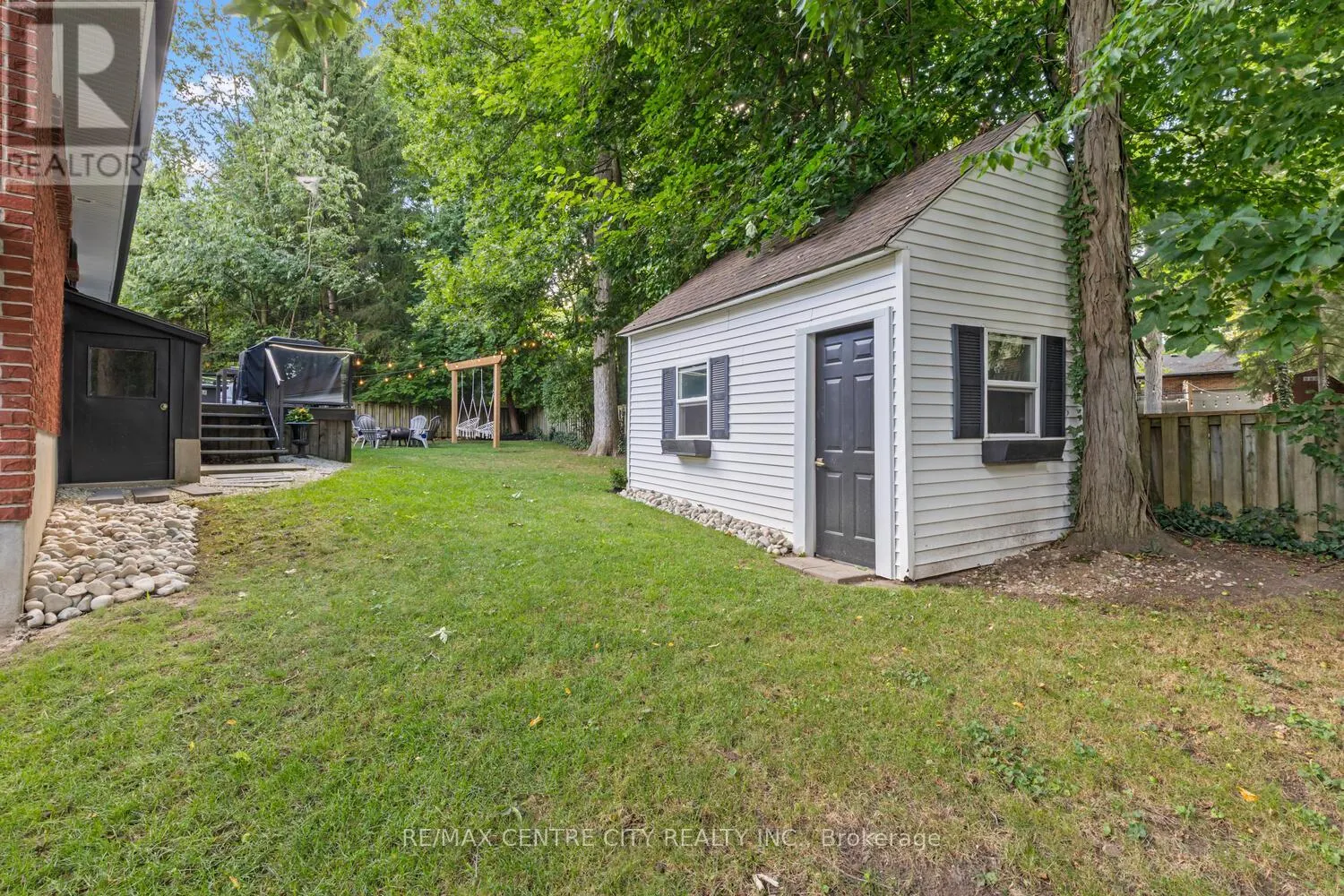 469 BELVEDERE PLACE