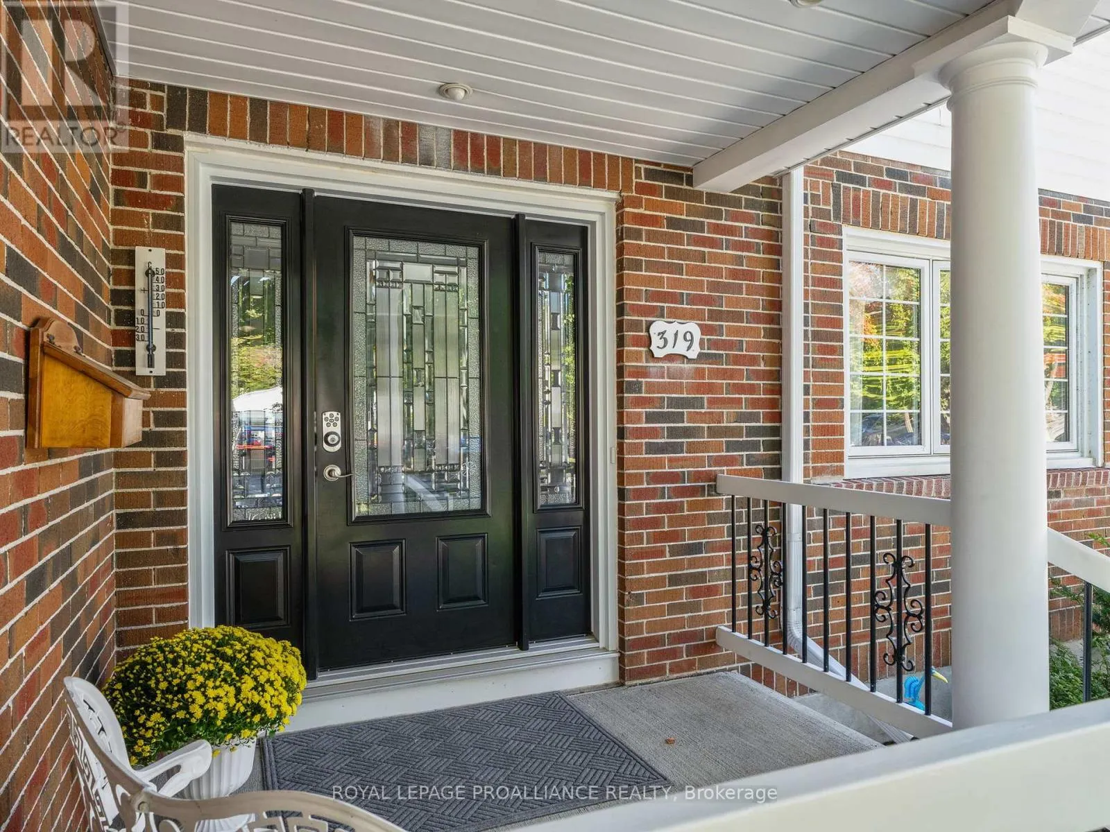 319 WALTON STREET