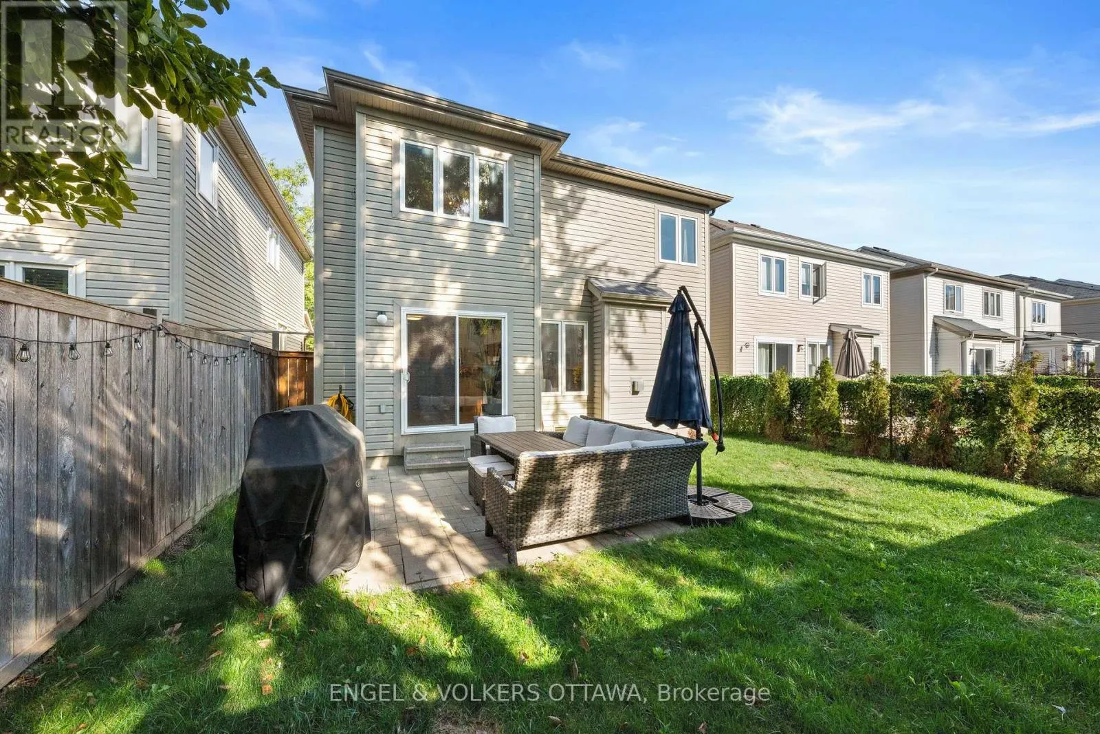 416 VENDEVALE AVENUE