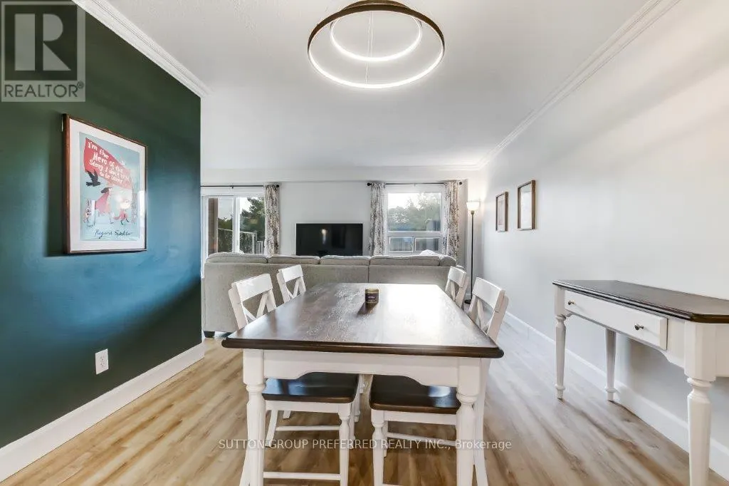 3 - 669 OSGOODE DRIVE, #3