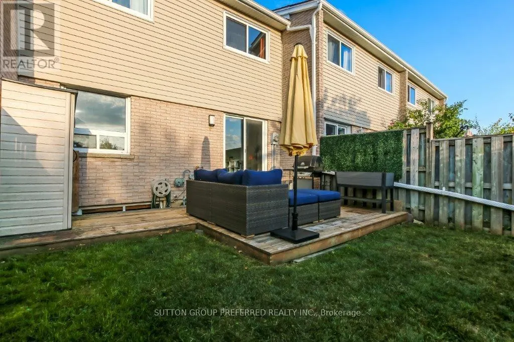 3 - 669 OSGOODE DRIVE, #3