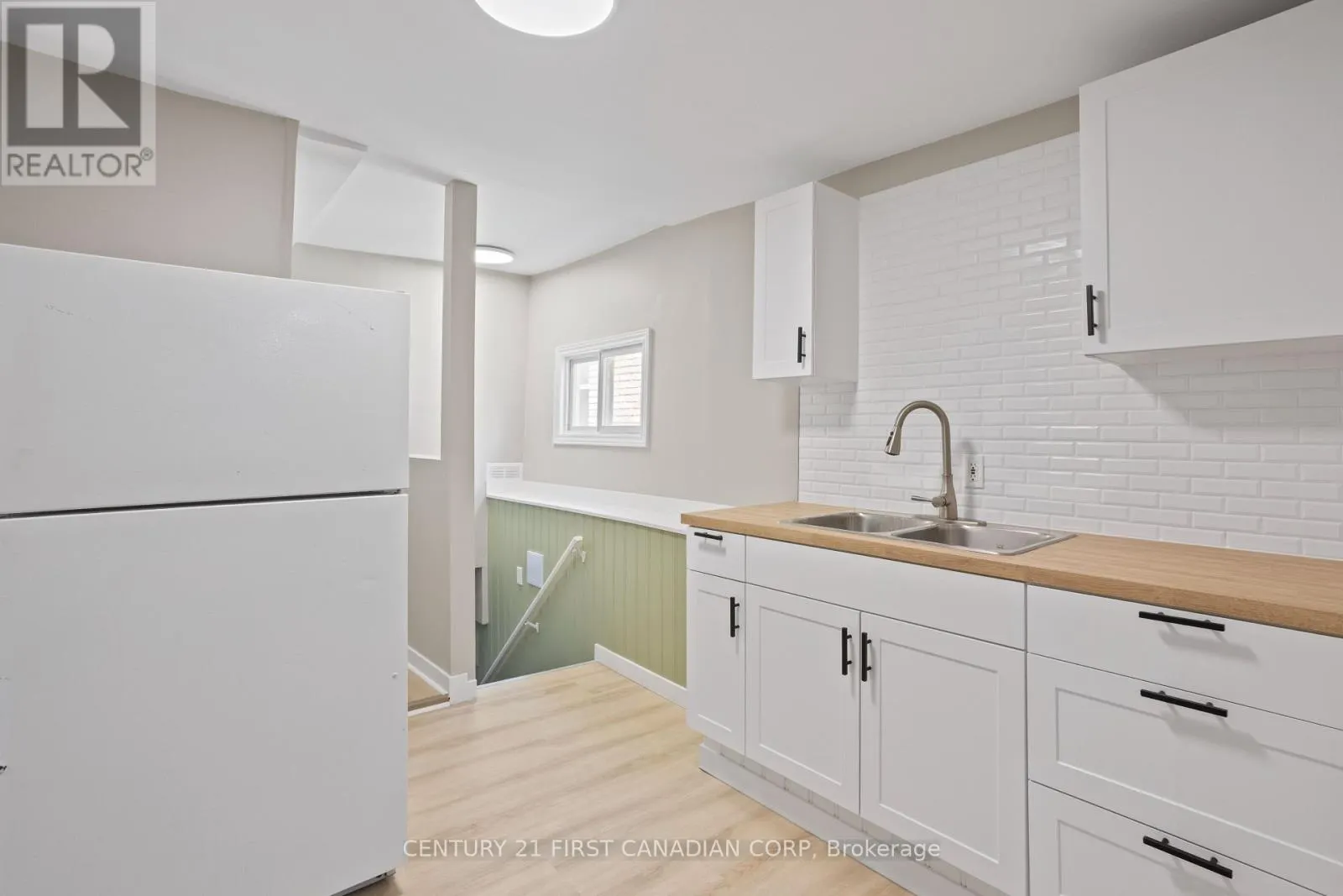 845 QUEENS AVENUE