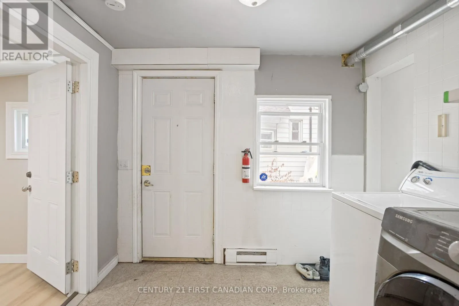 845 QUEENS AVENUE