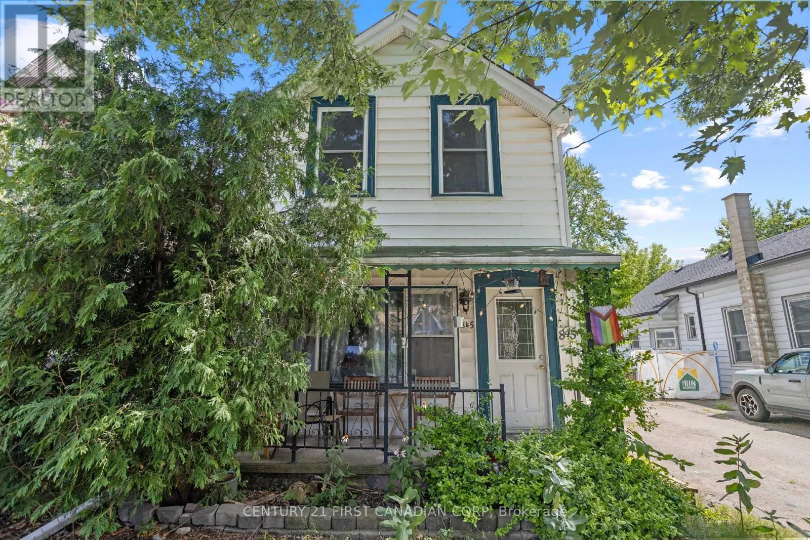 845 QUEENS AVENUE