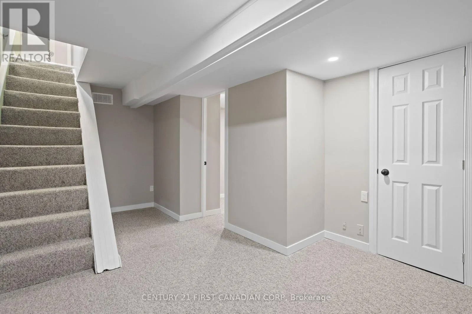 845 QUEENS AVENUE