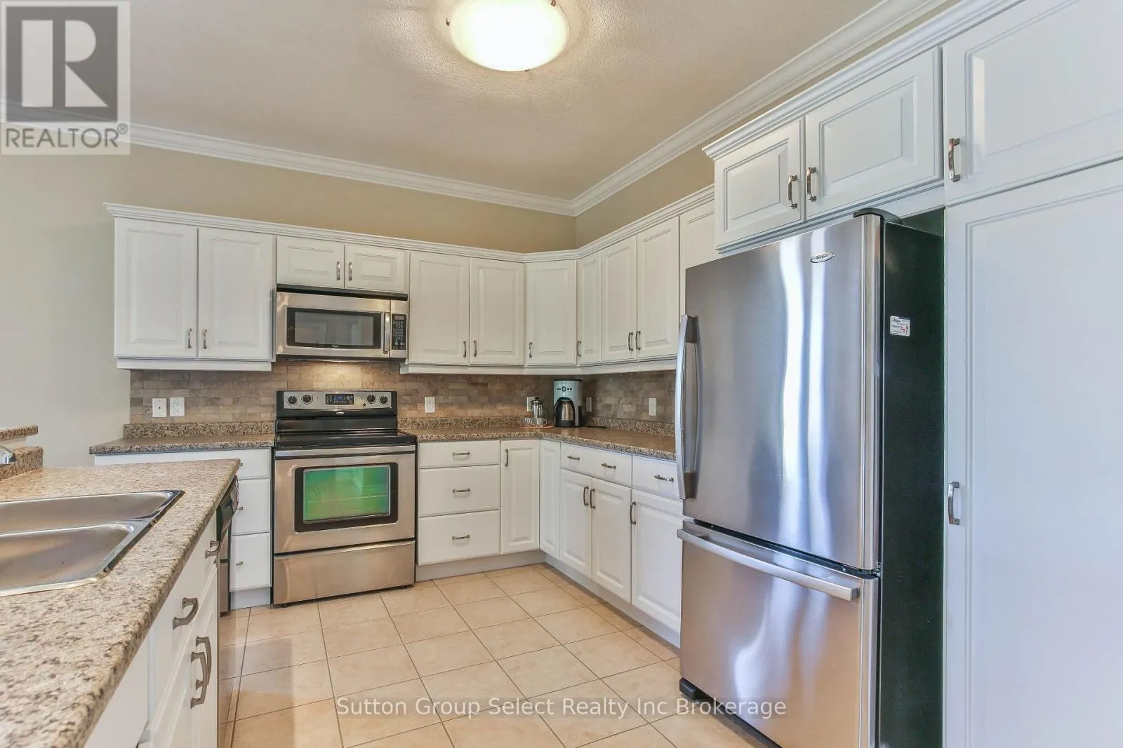 38 - 540 SPITFIRE STREET, #38