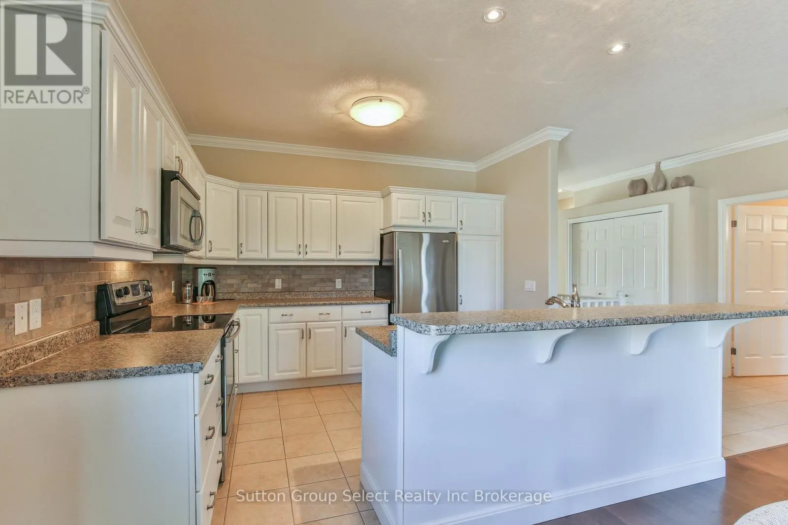 38 - 540 SPITFIRE STREET, #38