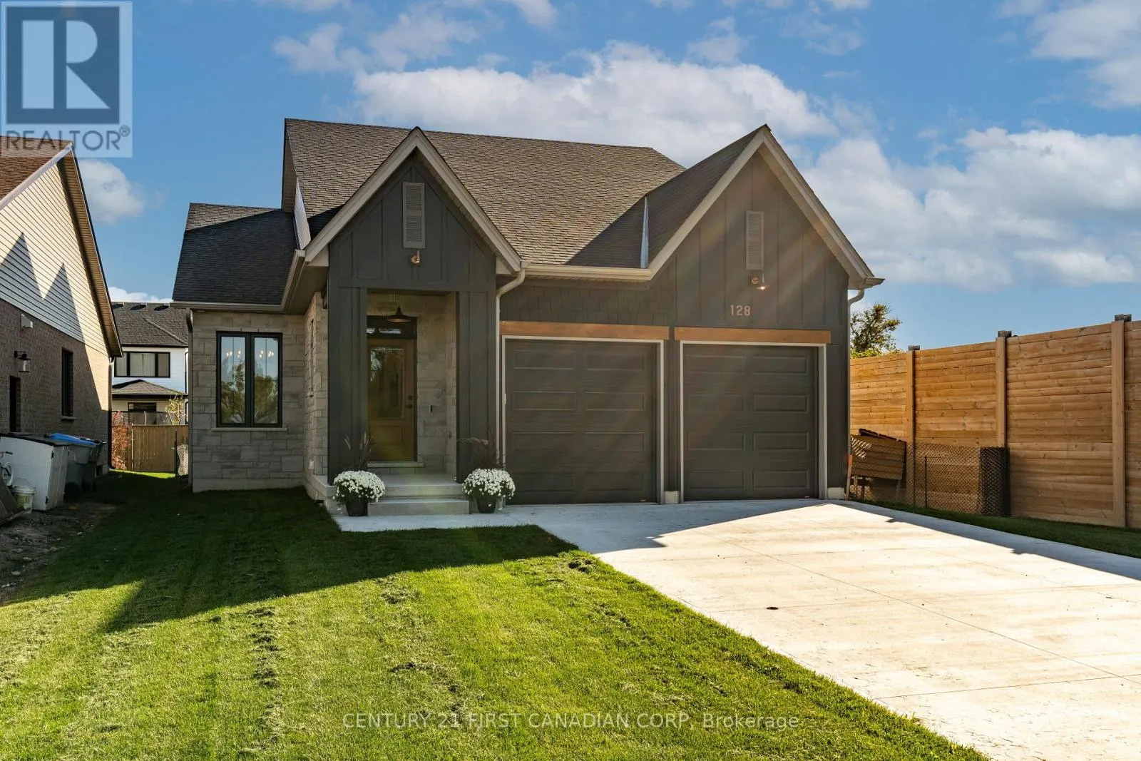 128 SCOTTS DRIVE