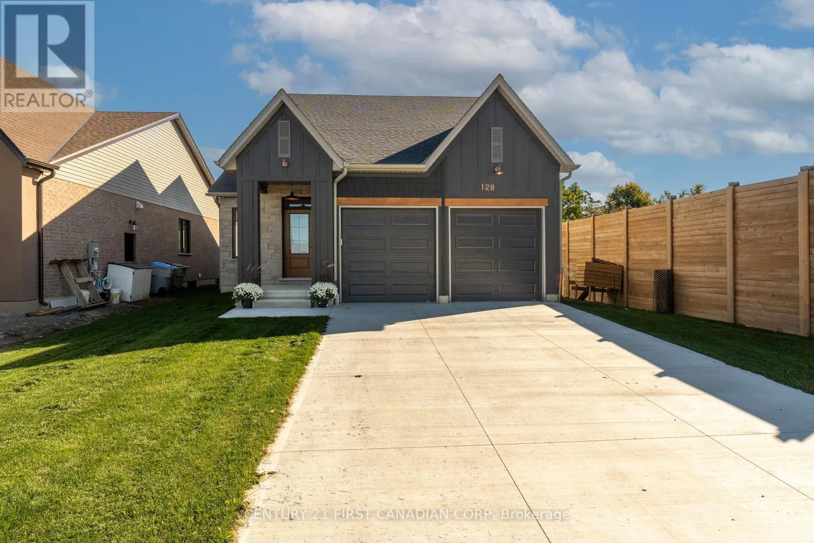 128 SCOTTS DRIVE