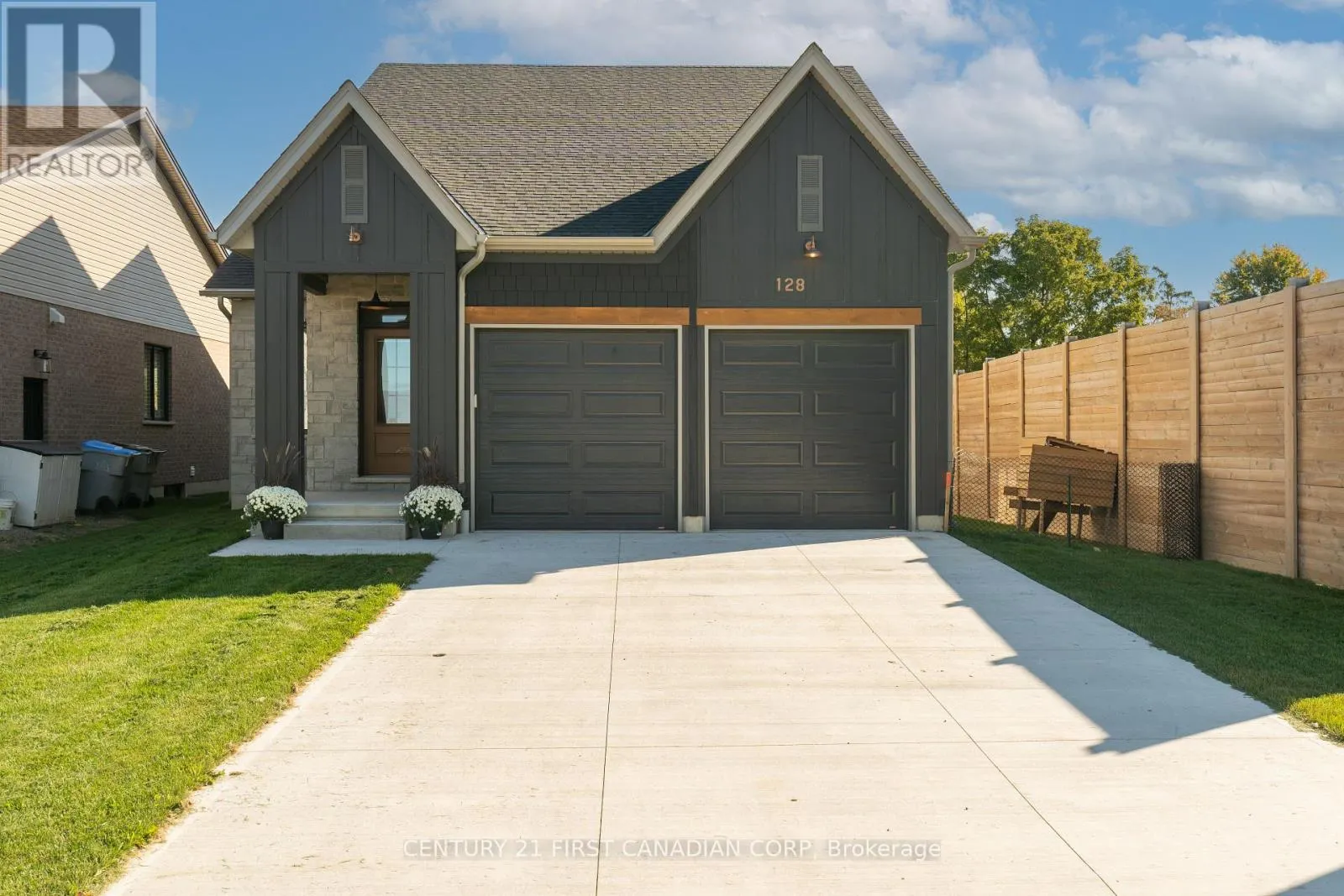 128 SCOTTS DRIVE