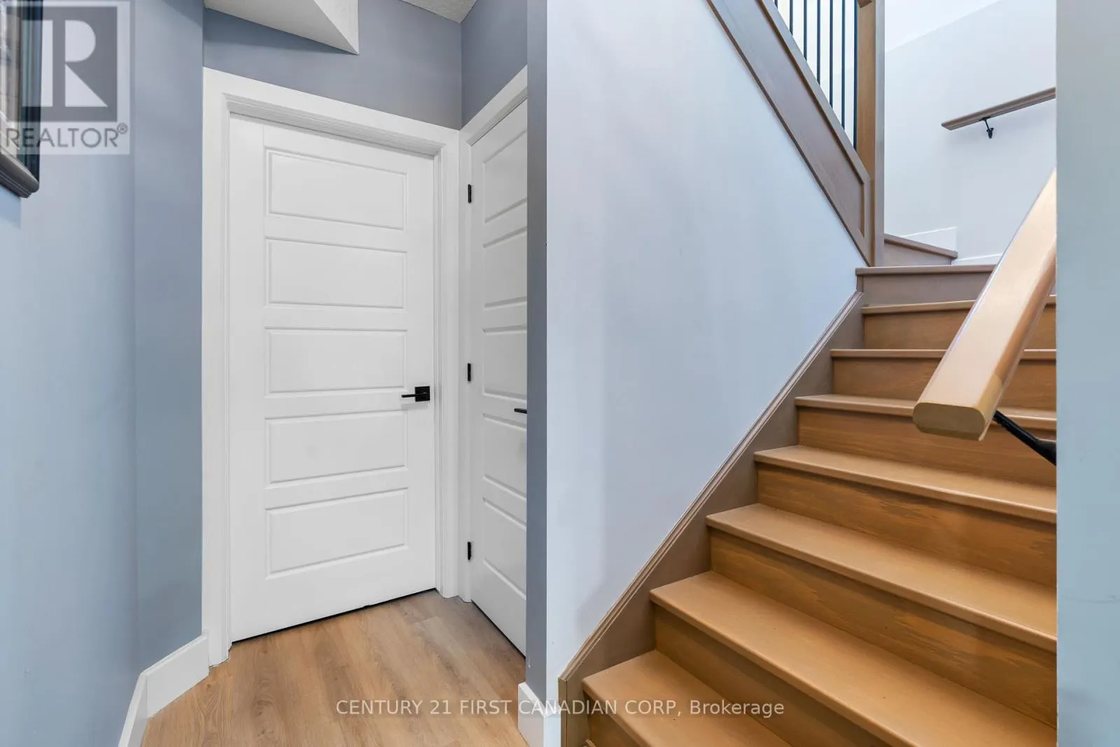 128 SCOTTS DRIVE