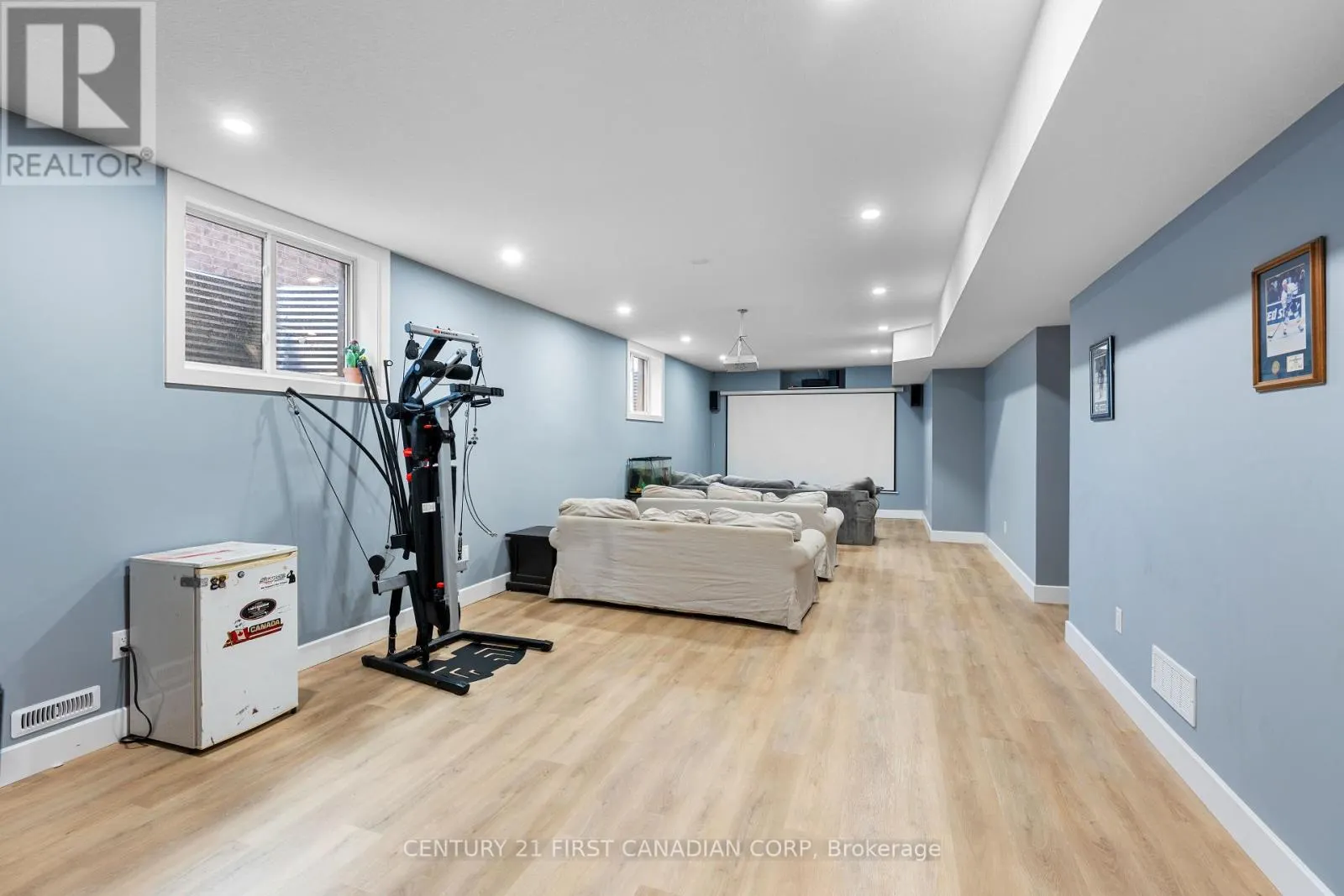 128 SCOTTS DRIVE