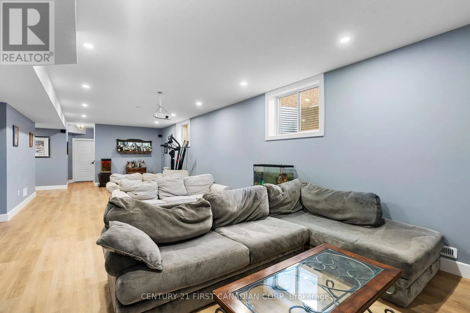 128 SCOTTS DRIVE