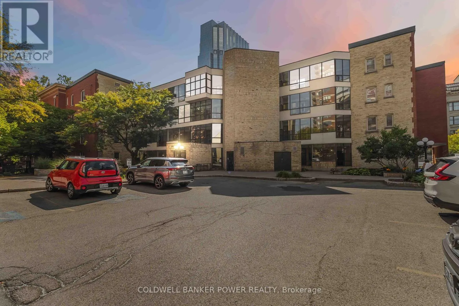 308 - 460 WELLINGTON STREET, #308