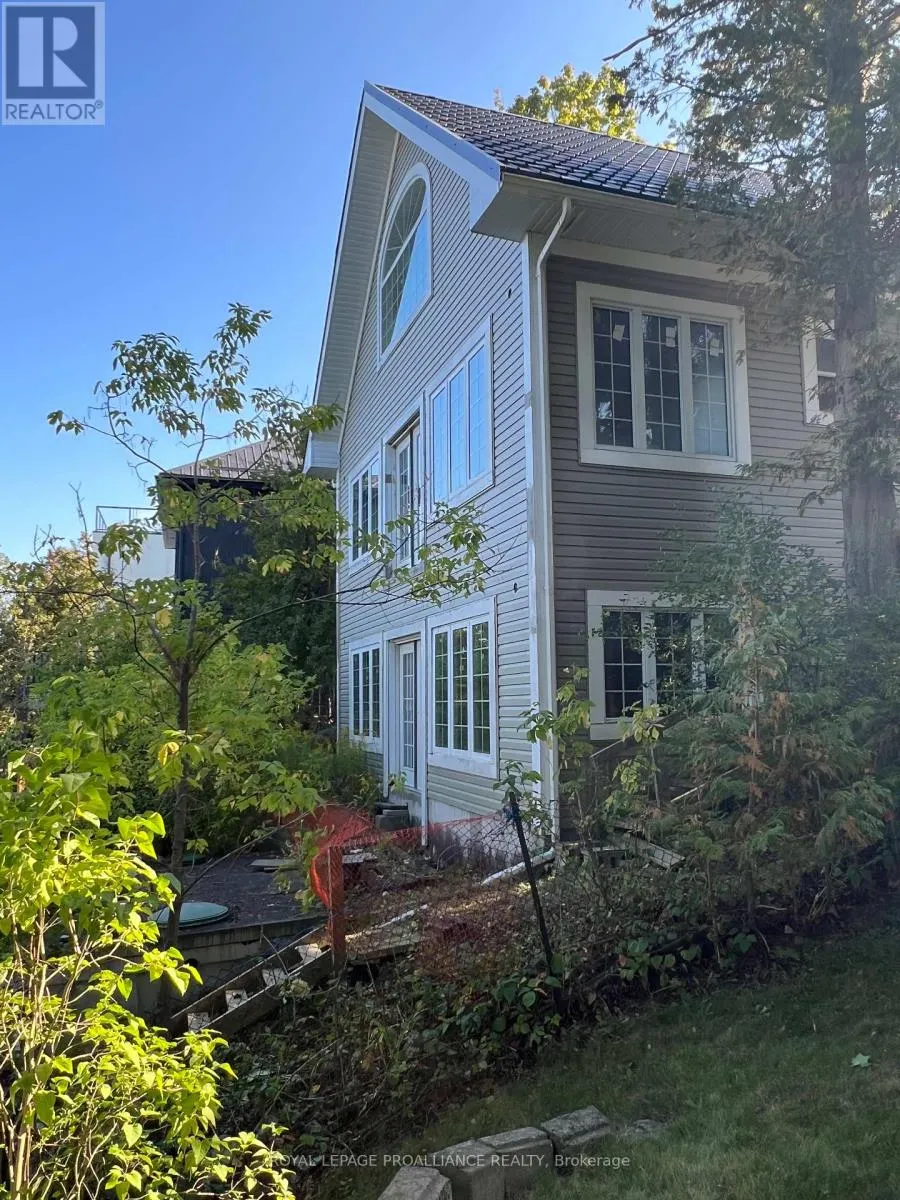 410 - 5427 YOUNG STREET, #410