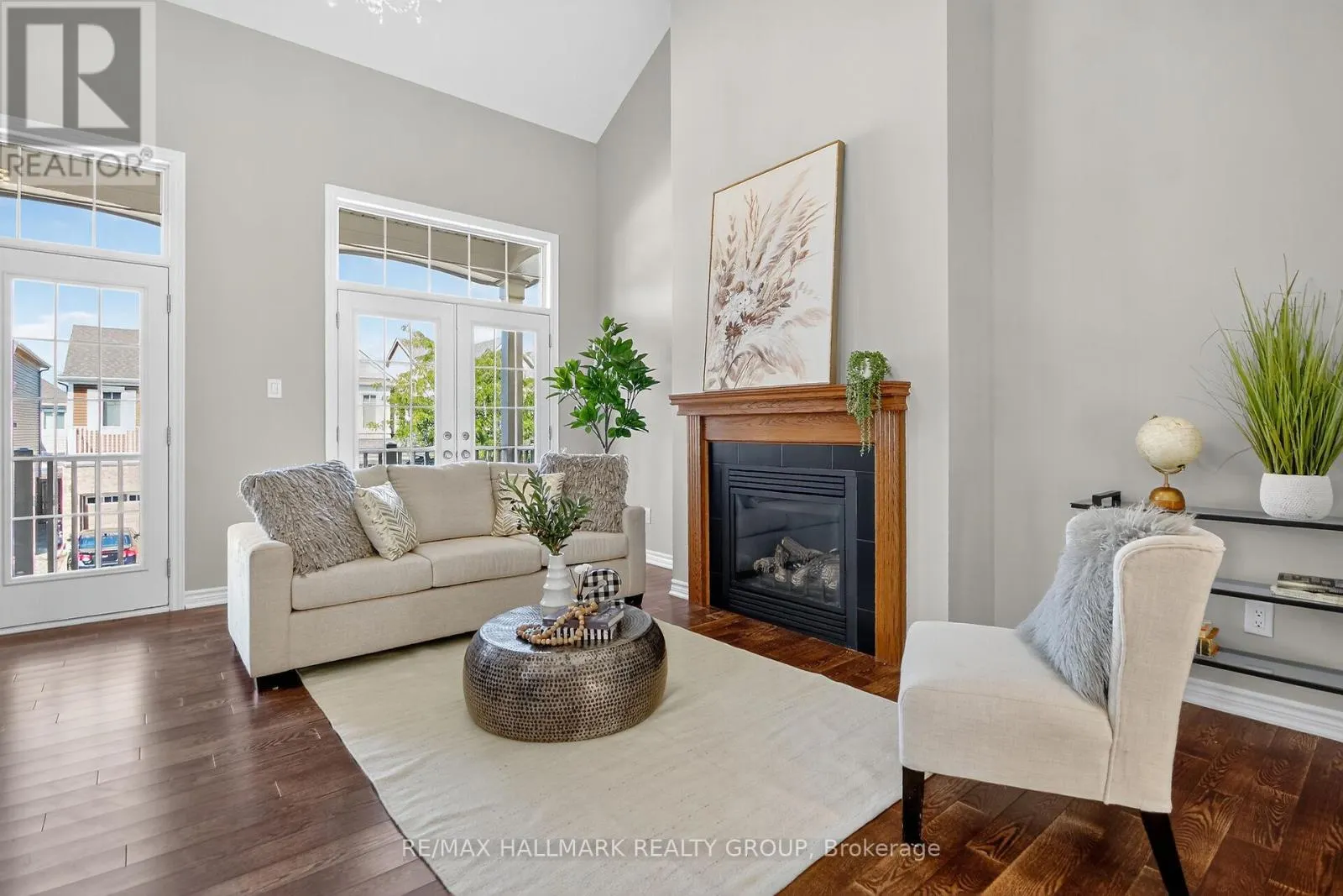 372 GALLANTRY WAY