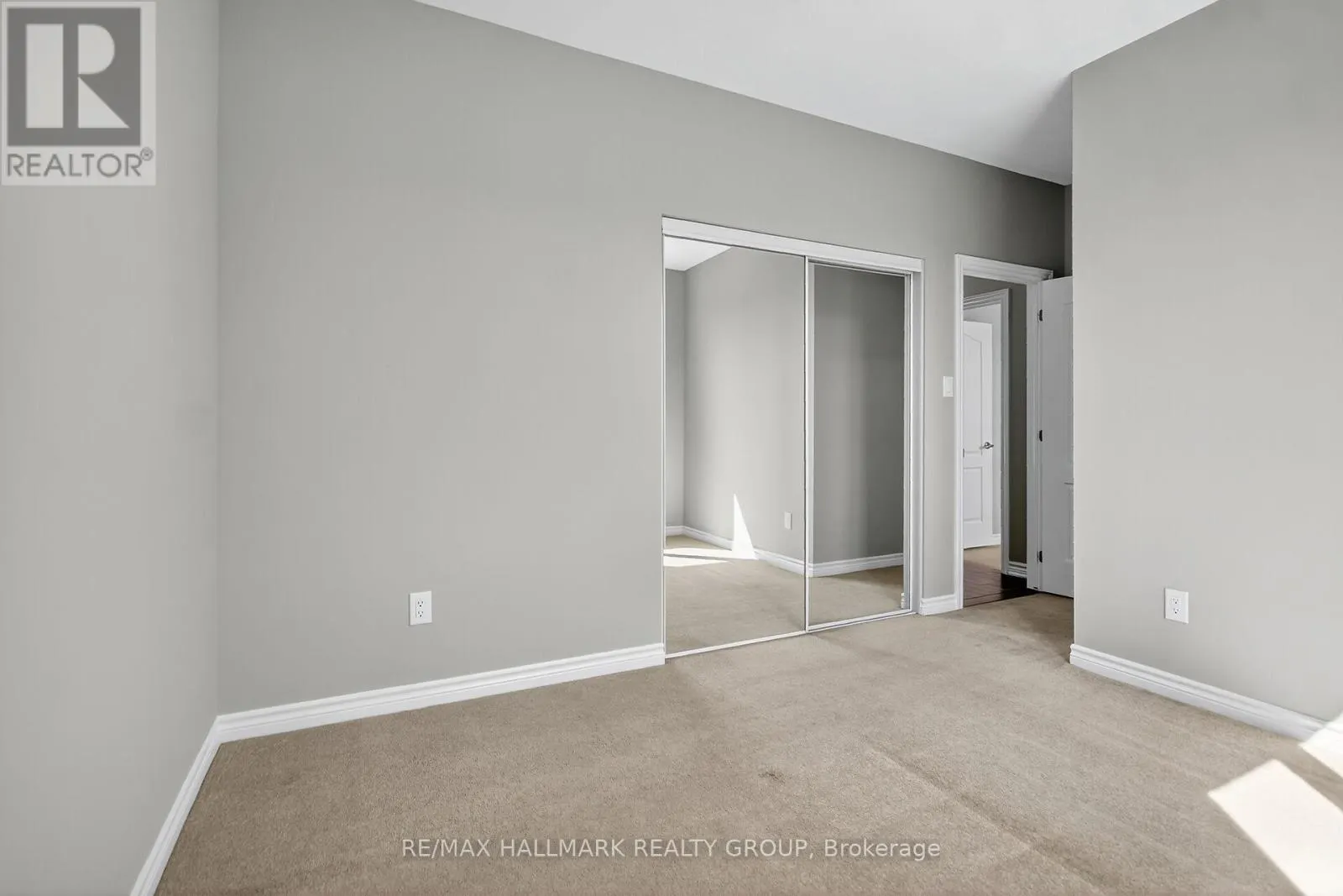 372 GALLANTRY WAY