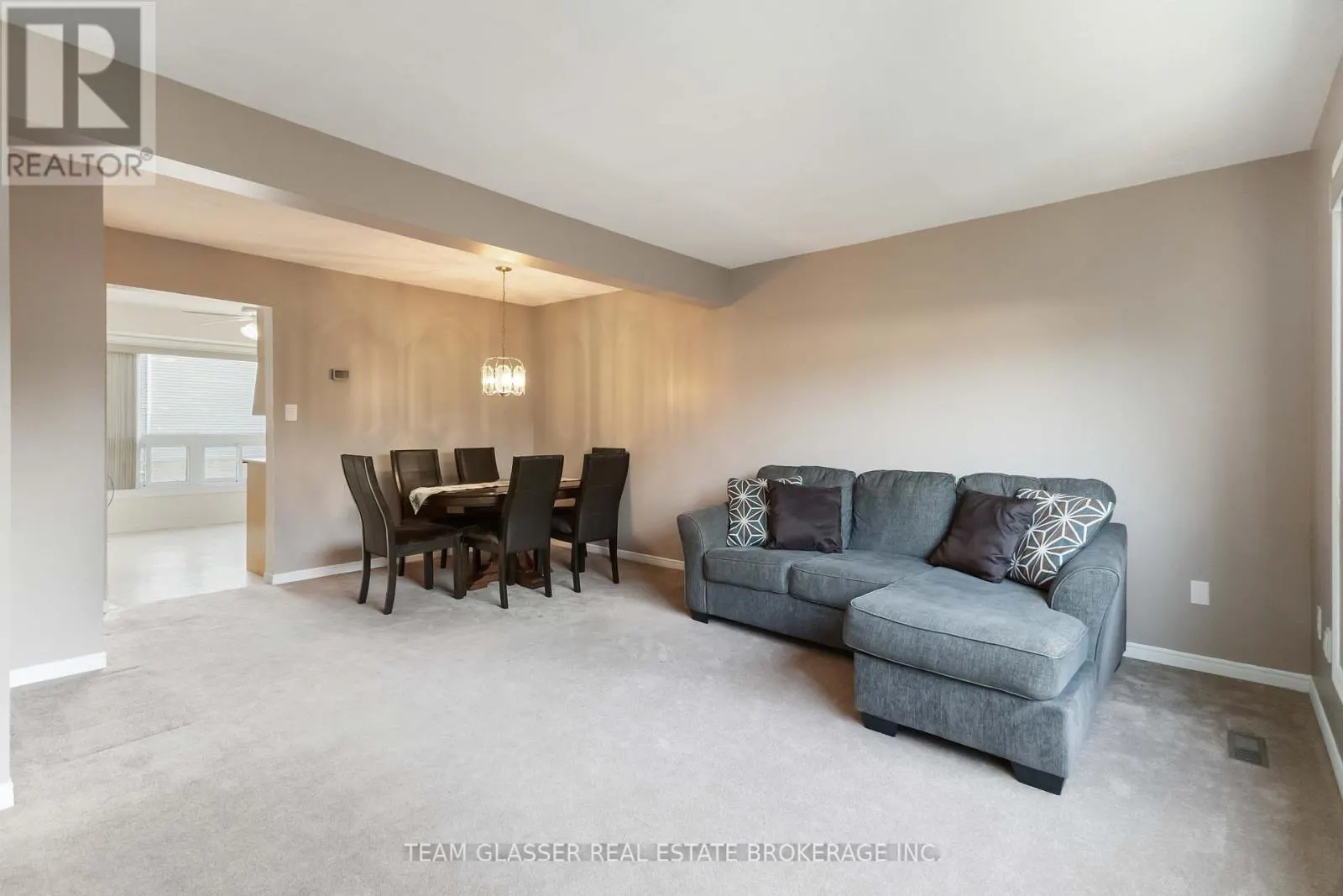 63 - 1990 WAVELL STREET, #63