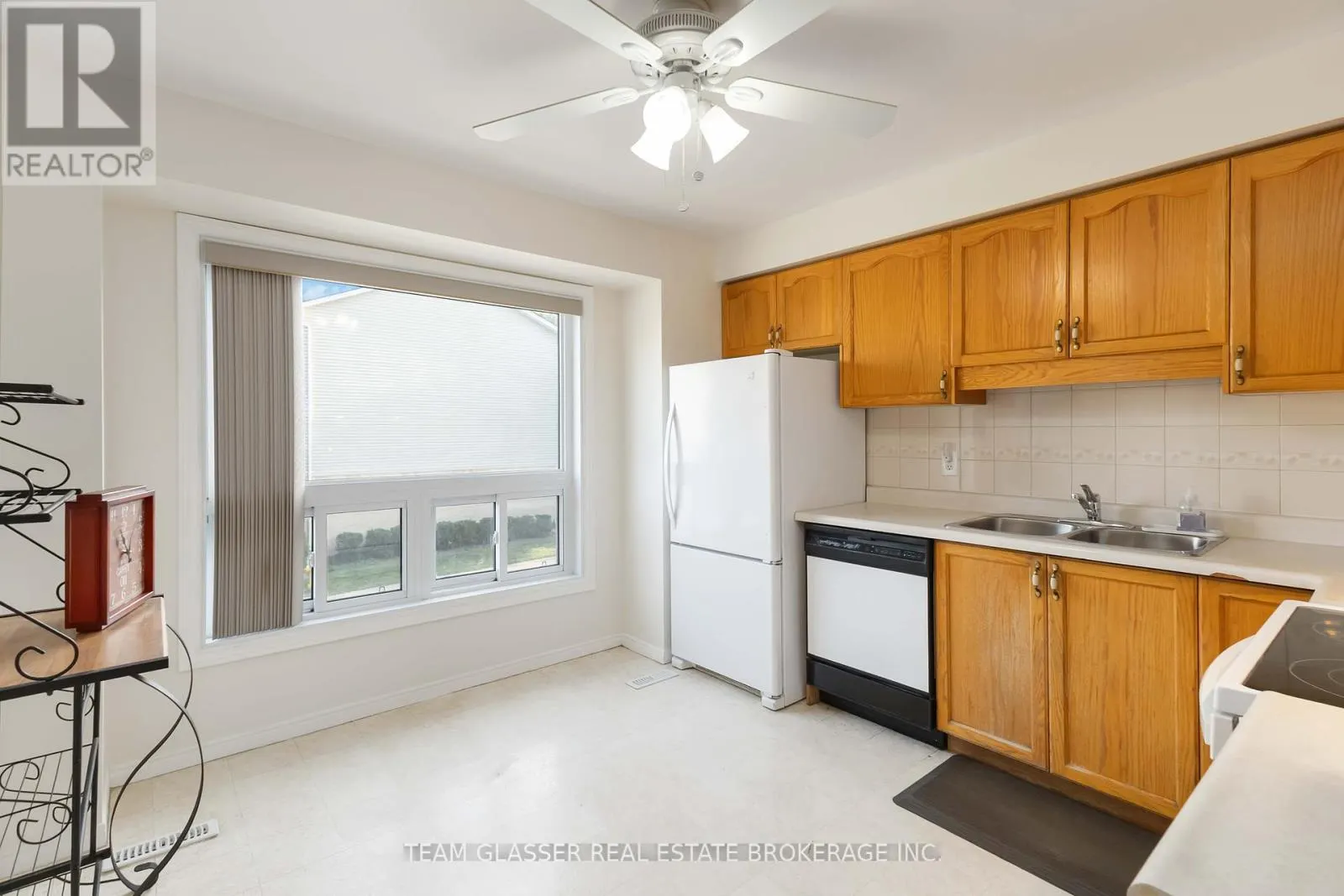 63 - 1990 WAVELL STREET, #63