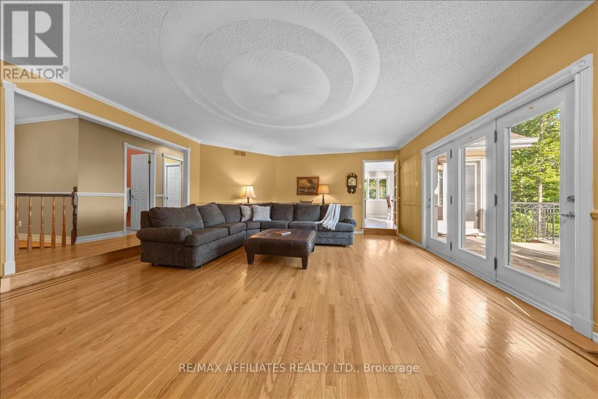 1266 BARNWELL CRESCENT